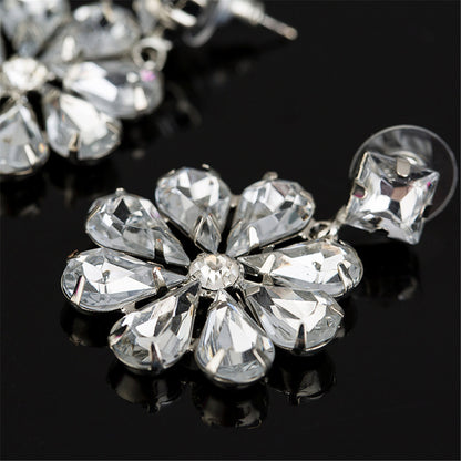 Cubic Zirconia and Crystal Flower Drop Earrings, drop earrings for women, vintage-inspired design, detail close-up