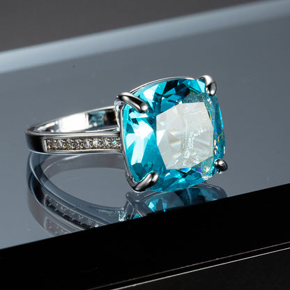 Cubic Zirconia and Sea Blue Princess-Cut Crystal Prong-Set Ring, statement rings for women, detail close-up