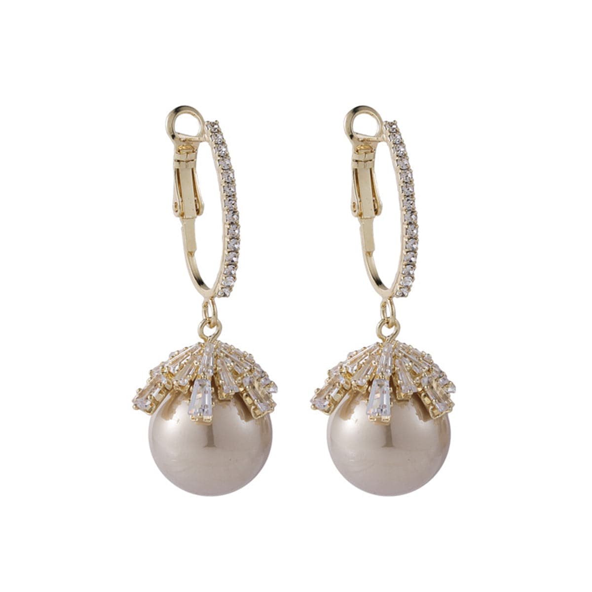 Champagne Pearl and 18K Gold-Plated Huggie Earrings, gold huggie earrings, everyday style, detail close-up