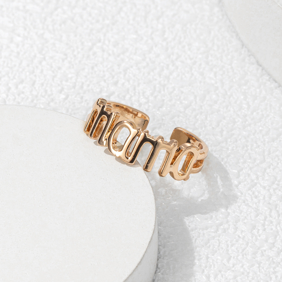 Chic 18K gold-plated open ring with "Mom" elegantly displayed, designed in a lovely rose gold hue for a meaningful gift.