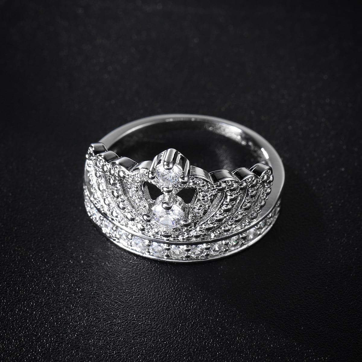 Cubic Zirconia and Silver-Plated Crown Band Ring, jewelry gift sets for women, elegant gift for her, lifestyle look
