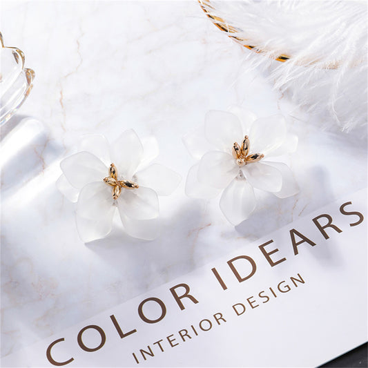 Acrylic and 18K Gold-Plated Floral Stud Earrings, gold stud earrings for women, vintage-inspired design, front view