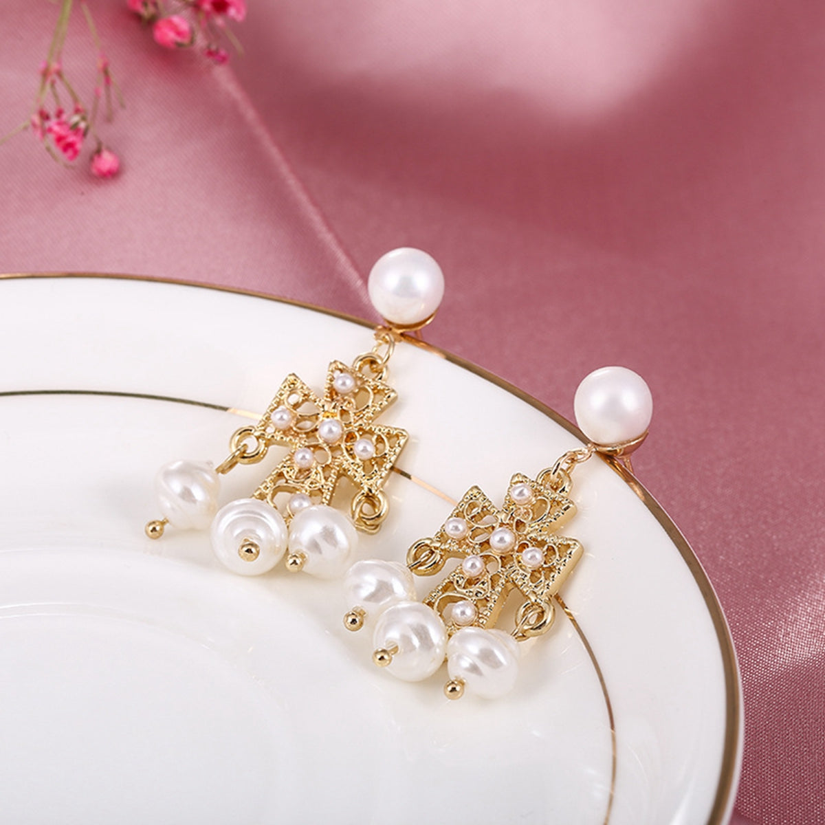 Pearl and 18K Gold-Plated Chandelier Drop Earrings, gold drop earrings for women, elegant gift for her, side view