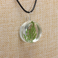 Green & Silvertone Pressed Mugwort Rope Pendant Necklace