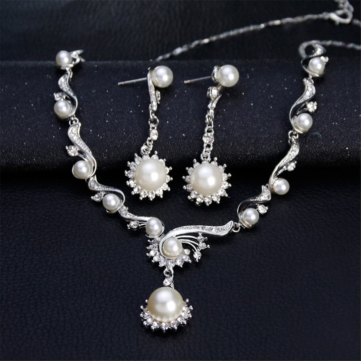 Cubic Zironia & Pearl Silver-Plated Botany Earrings & Necklace Set
