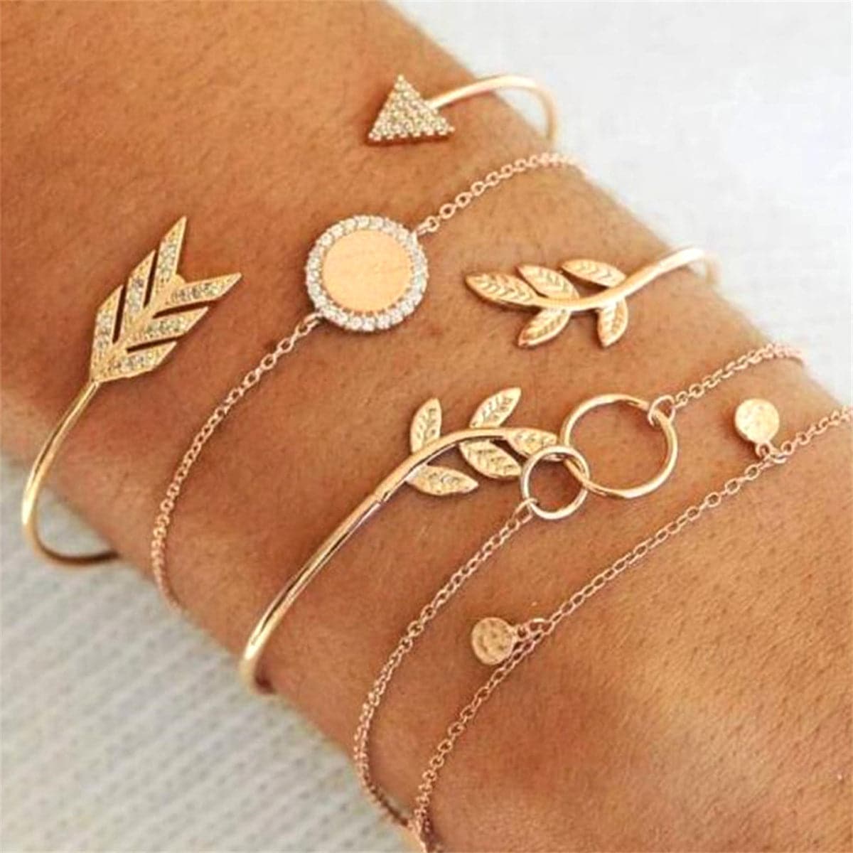 Cubic Zirconia and 18K Gold-Plated Pavé Arrow Cuff Bracelet Set, jewelry gift sets for women, elegant gift for her, side view