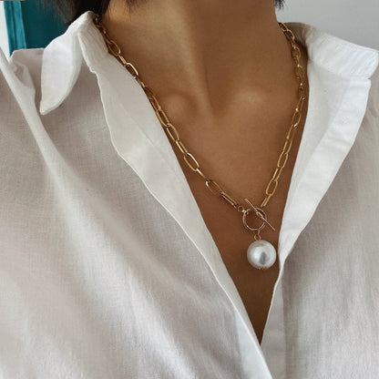 Pearl and 18K Gold-Plated Toggle Pendant Necklace, gold pendant necklace for women, elegant gift for her, side view