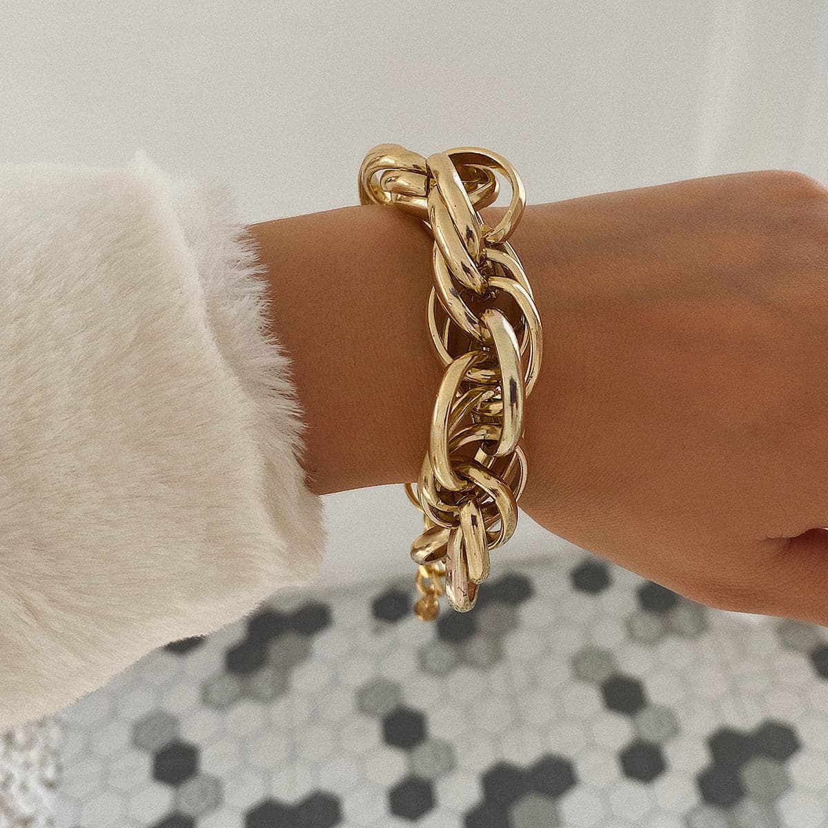 18K Gold-Plated Crossing Bracelet, gold bracelet for women, botanical inspired, front view