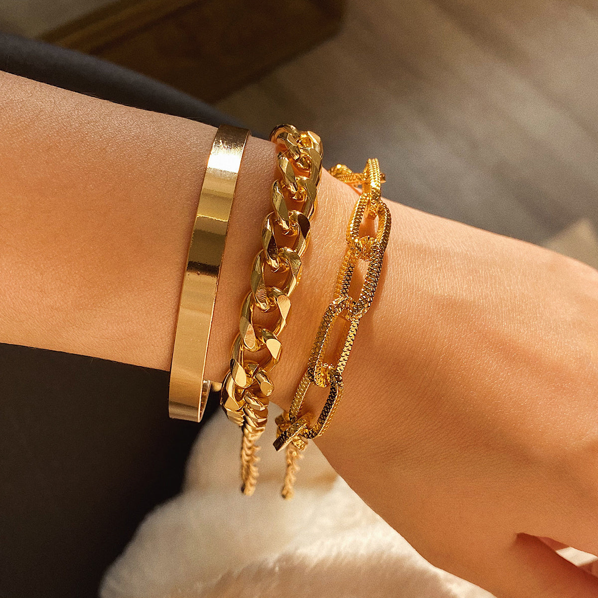 18K Gold-Plated Cut Figaro Bracelet Set, jewelry gift sets for women, everyday style, lifestyle look