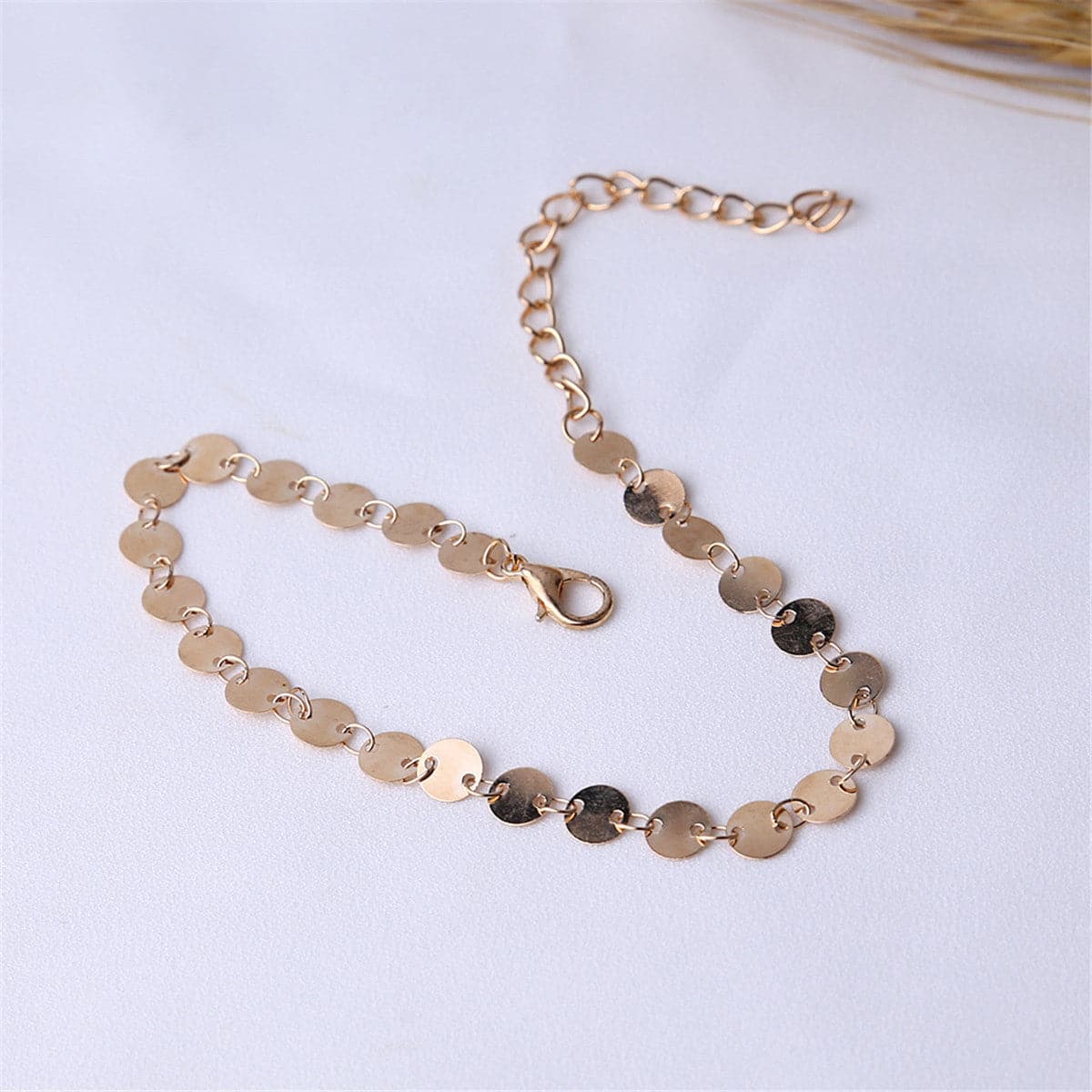 18K Gold-Plated Disc Mariner Chain Anklet, gold anklet bracelet, dainty minimalist design, lifestyle look