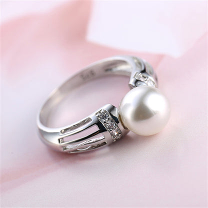Pearl and Cubic Zirconia Silver-Plated Ring, silver statement rings for women, everyday style, detail close-up