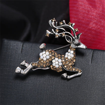 Cubic Zirconia and Silver-Plated Reindeer Brooch, silver brooch pin, vintage-inspired design, detail close-up
