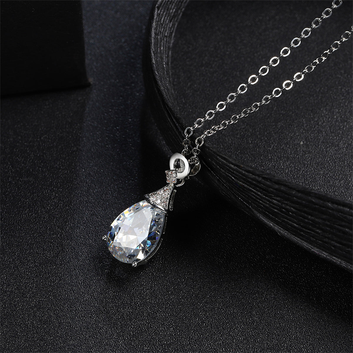 Cubic Zirconia and Crystal Teardrop Pendant Necklace, pendant necklace for women, elegant gift for her, lifestyle look