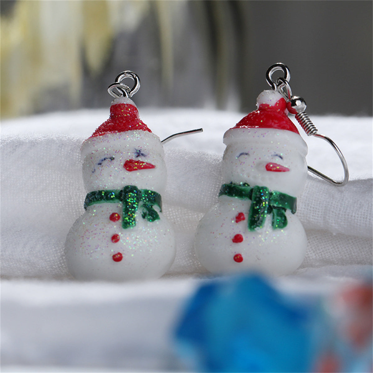 Red and White Snowman Drop Earrings, drop earrings for women, everyday style, detail close-up