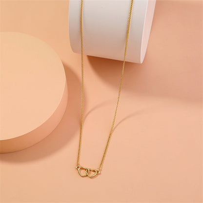 18K Gold-Plated Interlocked Heart Pendant Necklace, gold pendant necklace for women, everyday style, detail close-up