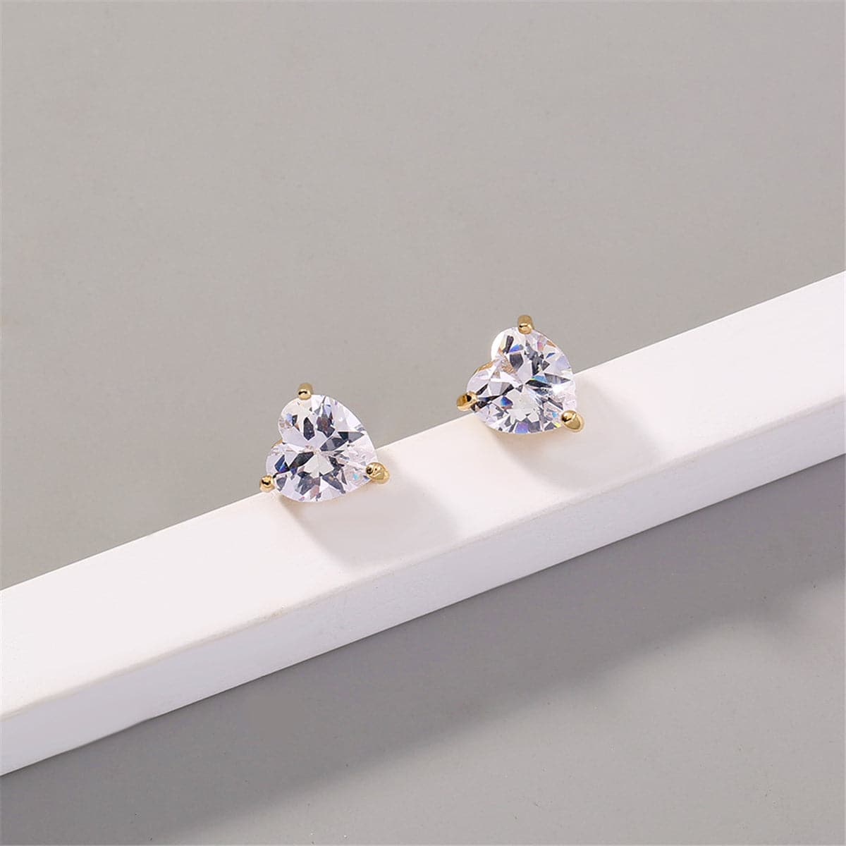 Cubic Zirconia and 18K Gold-Plated Heart Stud Earrings, gold stud earrings for women, elegant gift for her, detail close-up