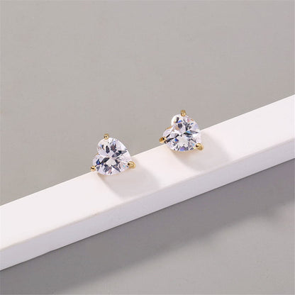 Cubic Zirconia and 18K Gold-Plated Heart Stud Earrings, gold stud earrings for women, elegant gift for her, detail close-up