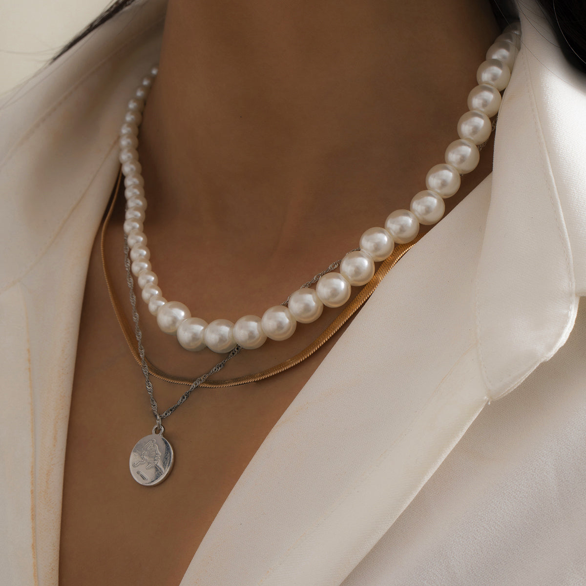Pearl and Two-Tone Pendant Necklace Set, jewelry gift sets for women, botanical inspired, detail close-up