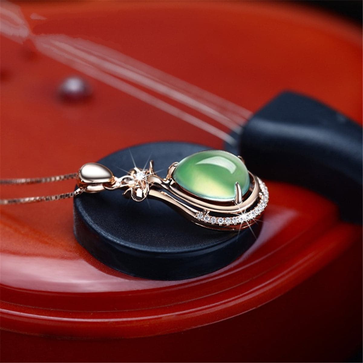 Light Green Crystal & cubic zirconia Teardrop Pendant Necklace - streetregion