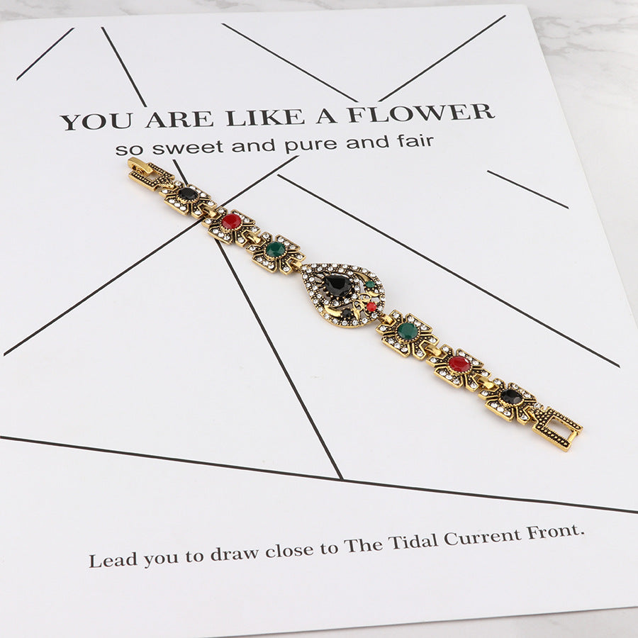 Cubic Zirconia and Resin 18K Gold-Plated Geometric Bracelet, gold bracelet for women, detail close-up