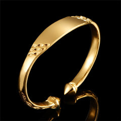 18K Gold-Plated Leaf Detail Arrow Cuff