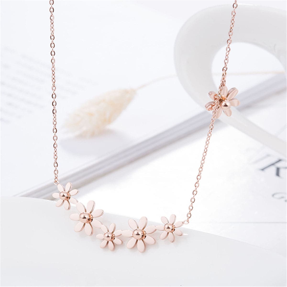18k Rose Gold-Plated Linking Mums Pendant Necklace - streetregion