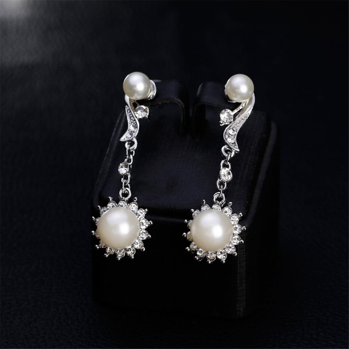 Cubic Zironia & Pearl Silver-Plated Botany Earrings & Necklace Set