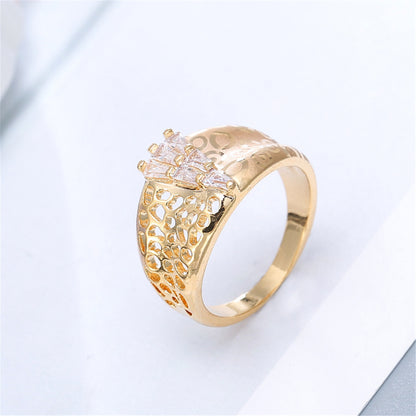 Crystal and Gold-Plated Tower Ring, gold statement rings for women, dainty minimalist design, lifestyle look