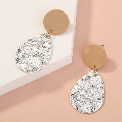 Two Tone Hammered Drop Earrings, drop earrings for women, vintage-inspired design, detail close-up