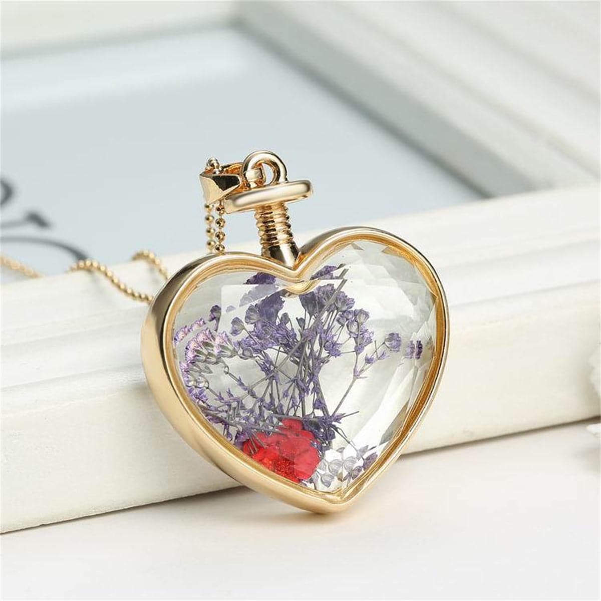 Purple Pressed Flower and 18K Gold-Plated Heart Pendant Necklace, gold pendant necklace for women, side view