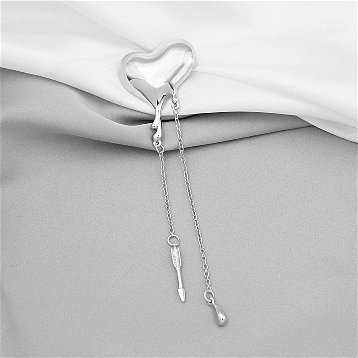 Silver-Plated Heart and Arrow Tassel Brooch, silver brooch pin, elegant gift for her, detail close-up