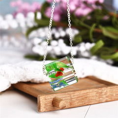 Green Dried Flower & Silver-Plated Cylinder Pendant Necklace