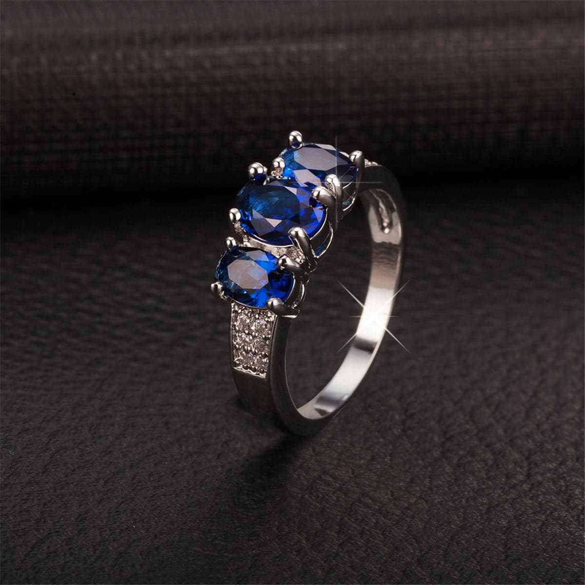 Blue cubic zirconia & Silver-Plated Ring - streetregion