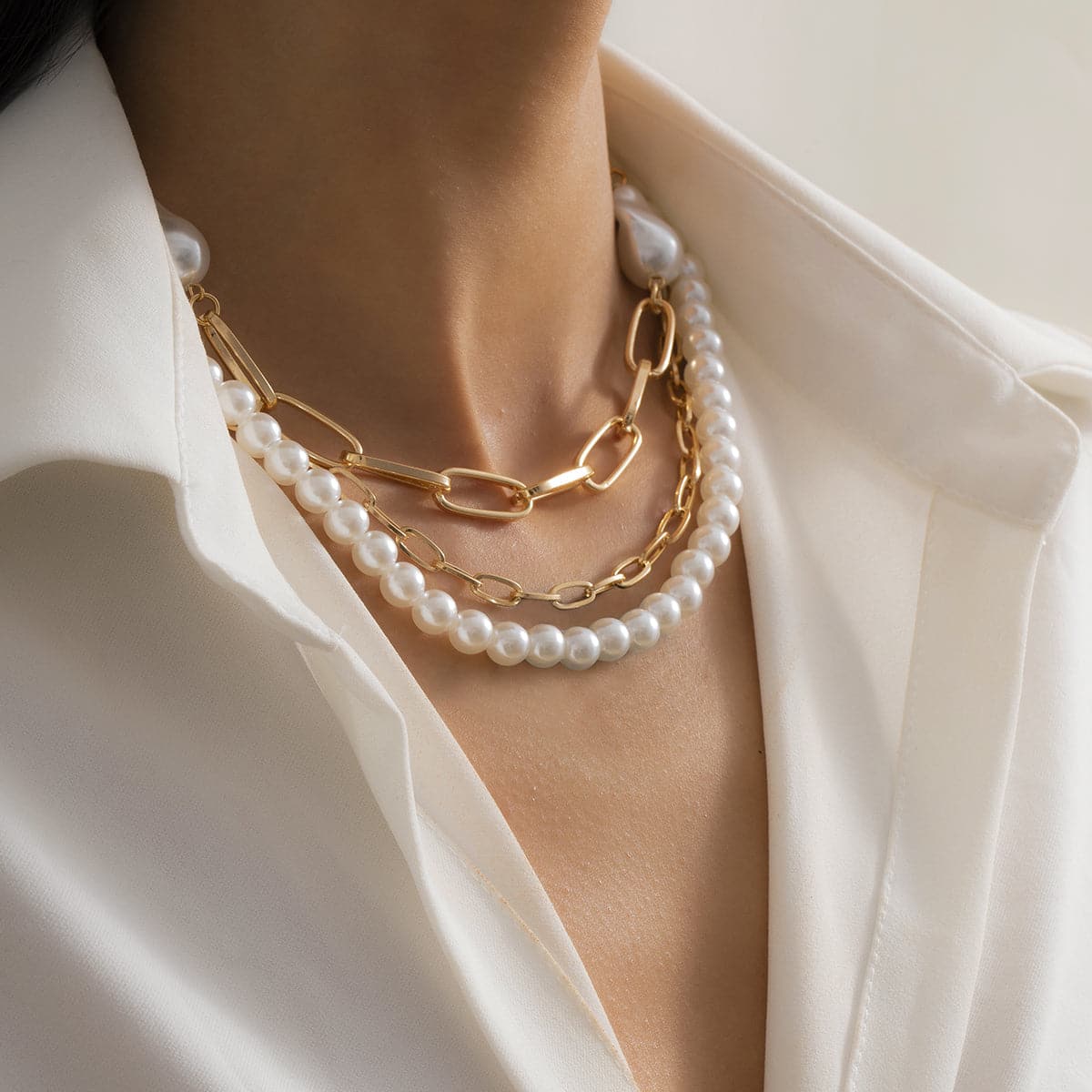 Pearl and 18K Gold-Plated Beaded Necklace Set, jewelry gift sets for women, elegant gift for her, side view