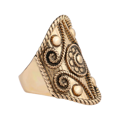 18K Gold-Plated Floral Ring, gold statement rings for women, elegant gift for her, detail close-up