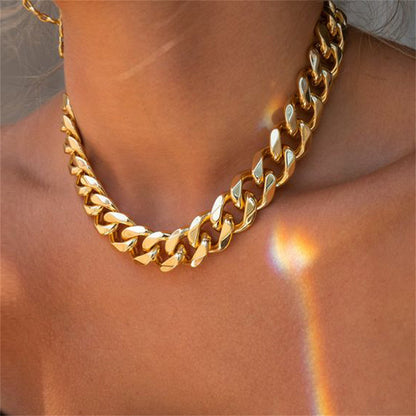 18K Gold-Plated Curb Chain Necklace, gold pendant necklace for women, everyday style, front view