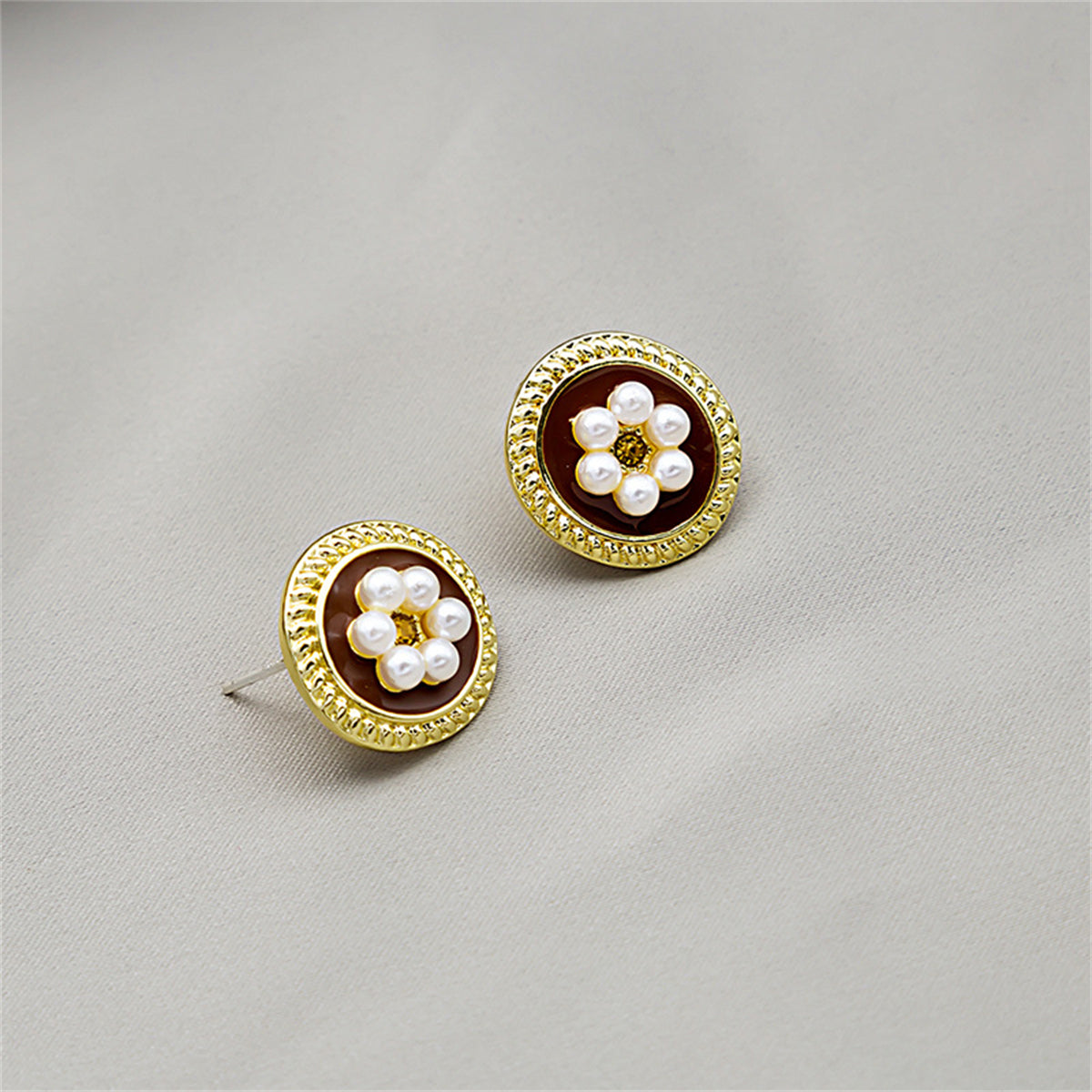 Pearl & Enamel 18K Gold-Plated Flower Round Stud Earring