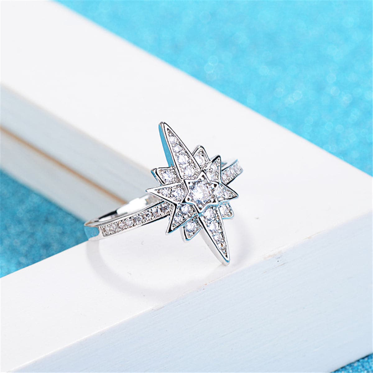 Cubic Zirconia & Silver-Plated Shinning Star Band Ring