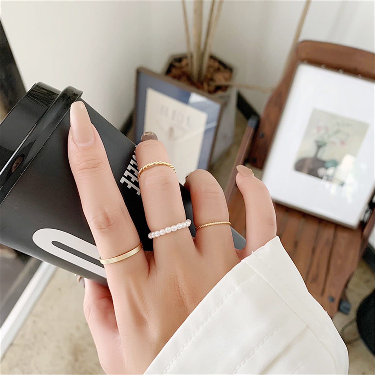 Pearl and 18K Gold-Plated Ring Set, jewelry gift sets for women, vintage-inspired design, side view
