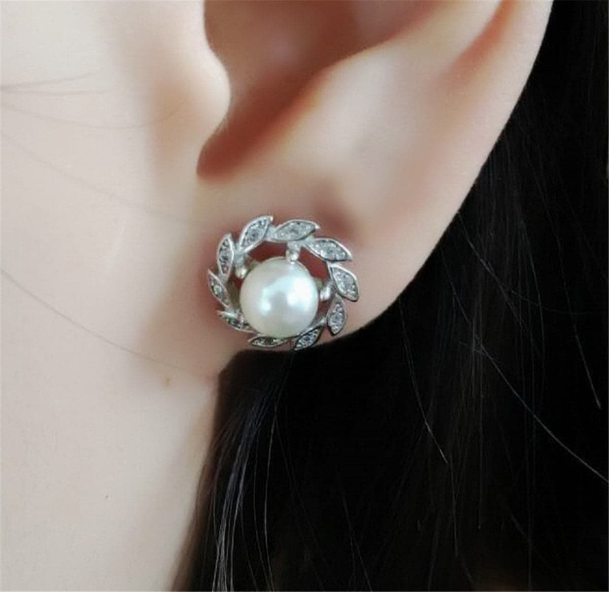 Imitation Pearl & cubic zirconia Leaf Halo Stud Earrings - streetregion