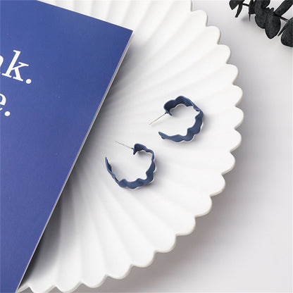 Blue Enamel and Silver-Plated Wave Huggie Earrings, silver huggie earrings, everyday style, detail close-up