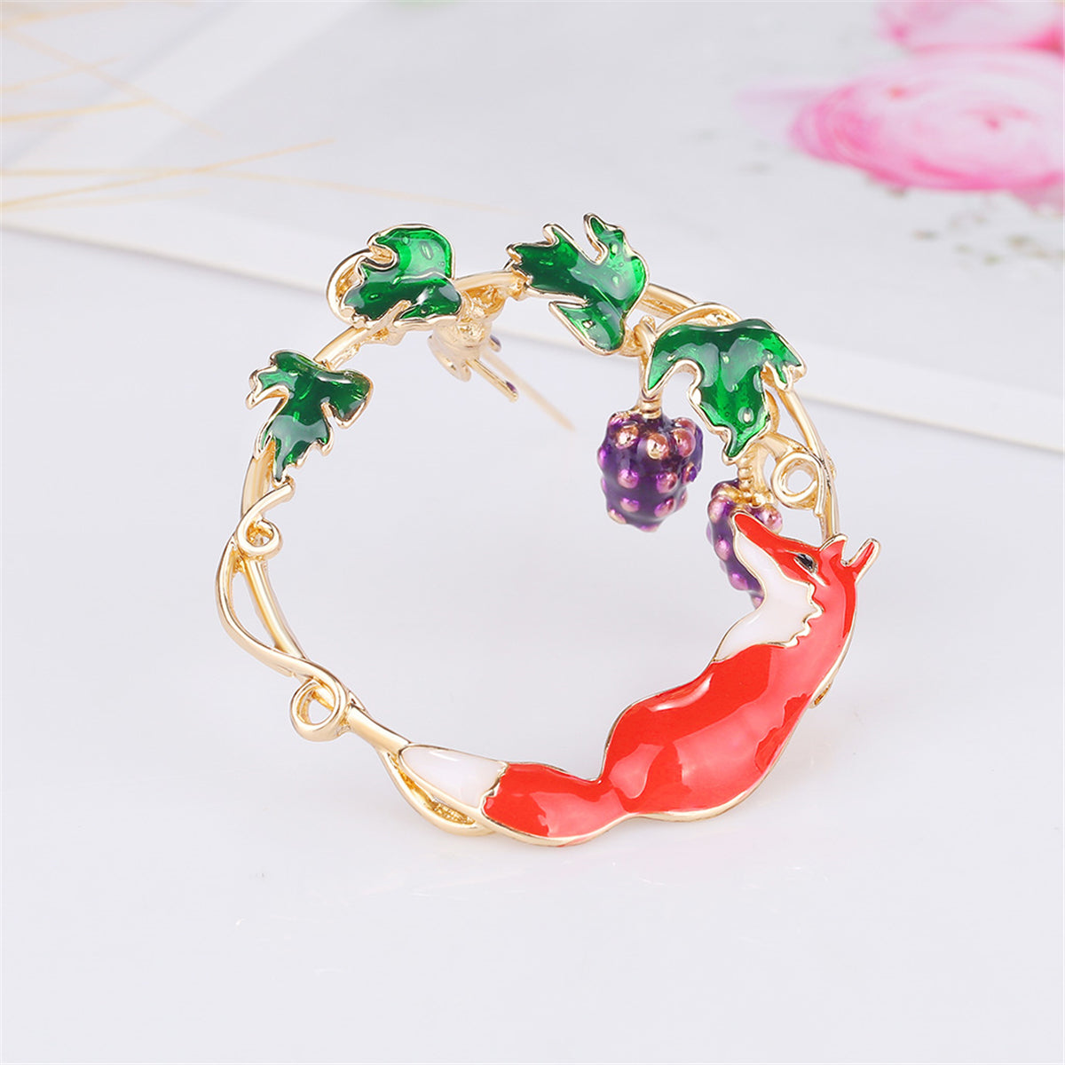 Green Enamel and 18K Gold-Plated Fox Grapevine Brooch, gold brooch pin, dainty minimalist design, styled look