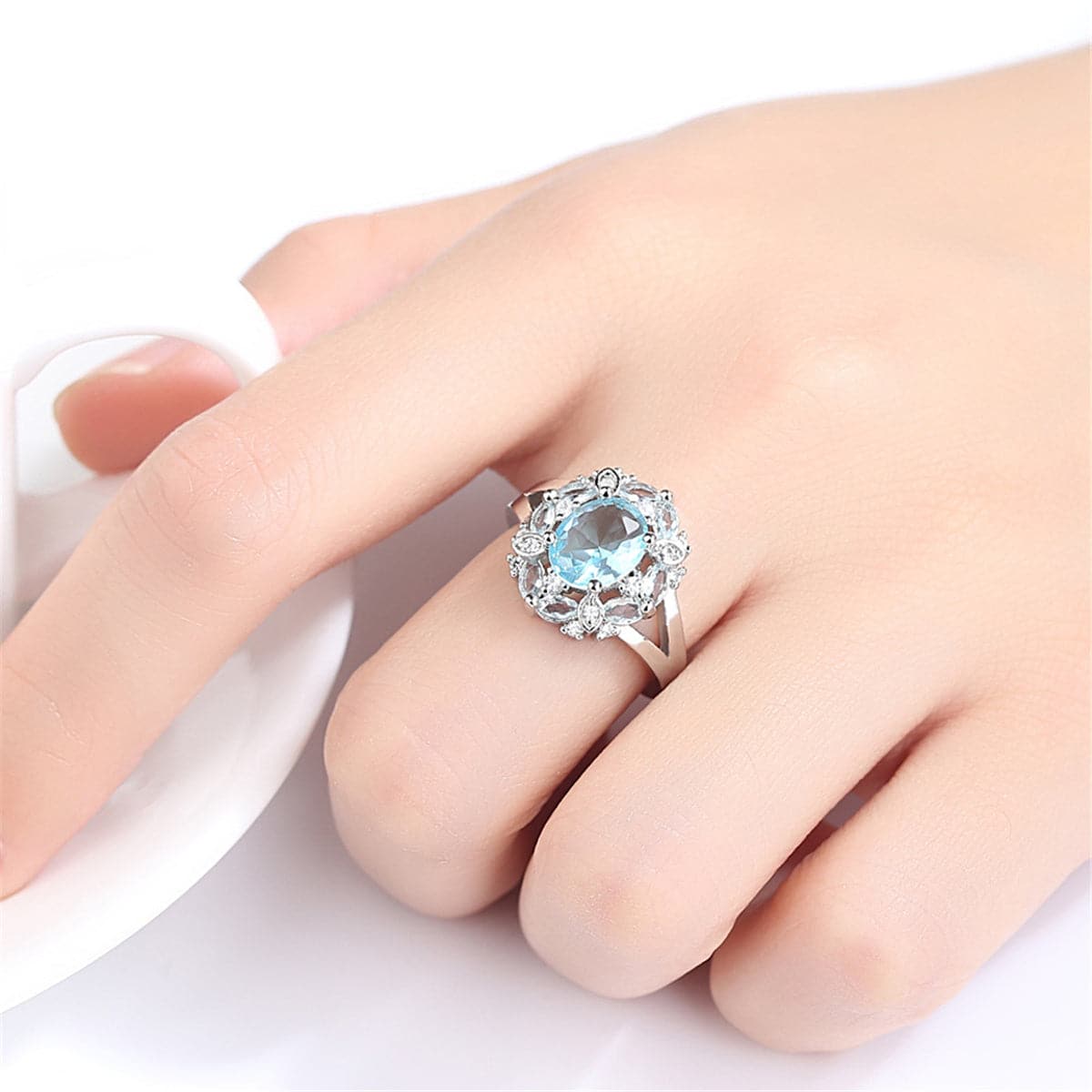 Blue Crystal and Cubic Zirconia Ornate Oval-Cut Ring, statement rings for women, elegant gift for her, lifestyle look