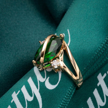Green Crystal and Cubic Zirconia Oval Ring, statement rings for women, elegant gift for her, styled look