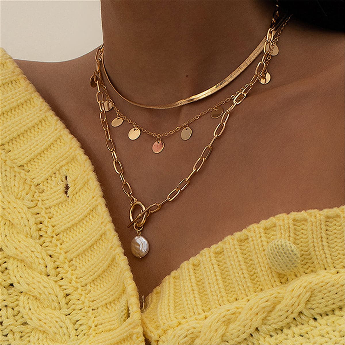 Pearl and 18K Gold-Plated Sequin Necklace Set, jewelry gift sets for women, dainty minimalist design, detail close-up