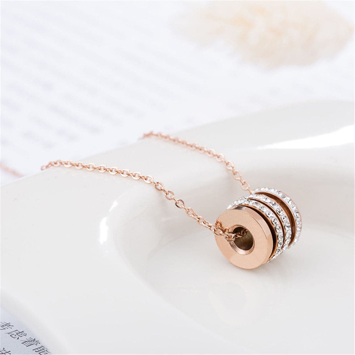 cubic zirconia & 18k Rose Gold-Plated Linked Circle Pendant Necklace - streetregion