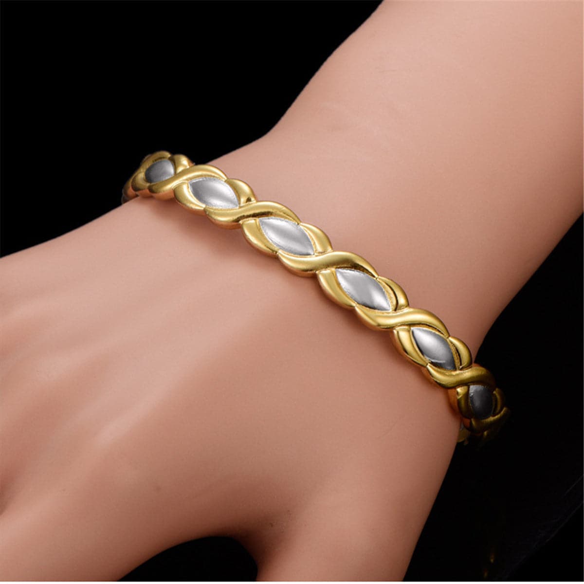 Two-Tone Woven Pear Cuff