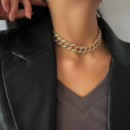 Cubic Zirconia and 18K Gold-Plated Curb Chain Choker Necklace, chunky gold choker necklace, everyday style, detail close-up