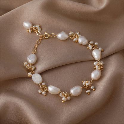 Pearl and 18K Gold-Plated Botany Station Bracelet, gold bracelet for women, botanical inspired, detail close-up