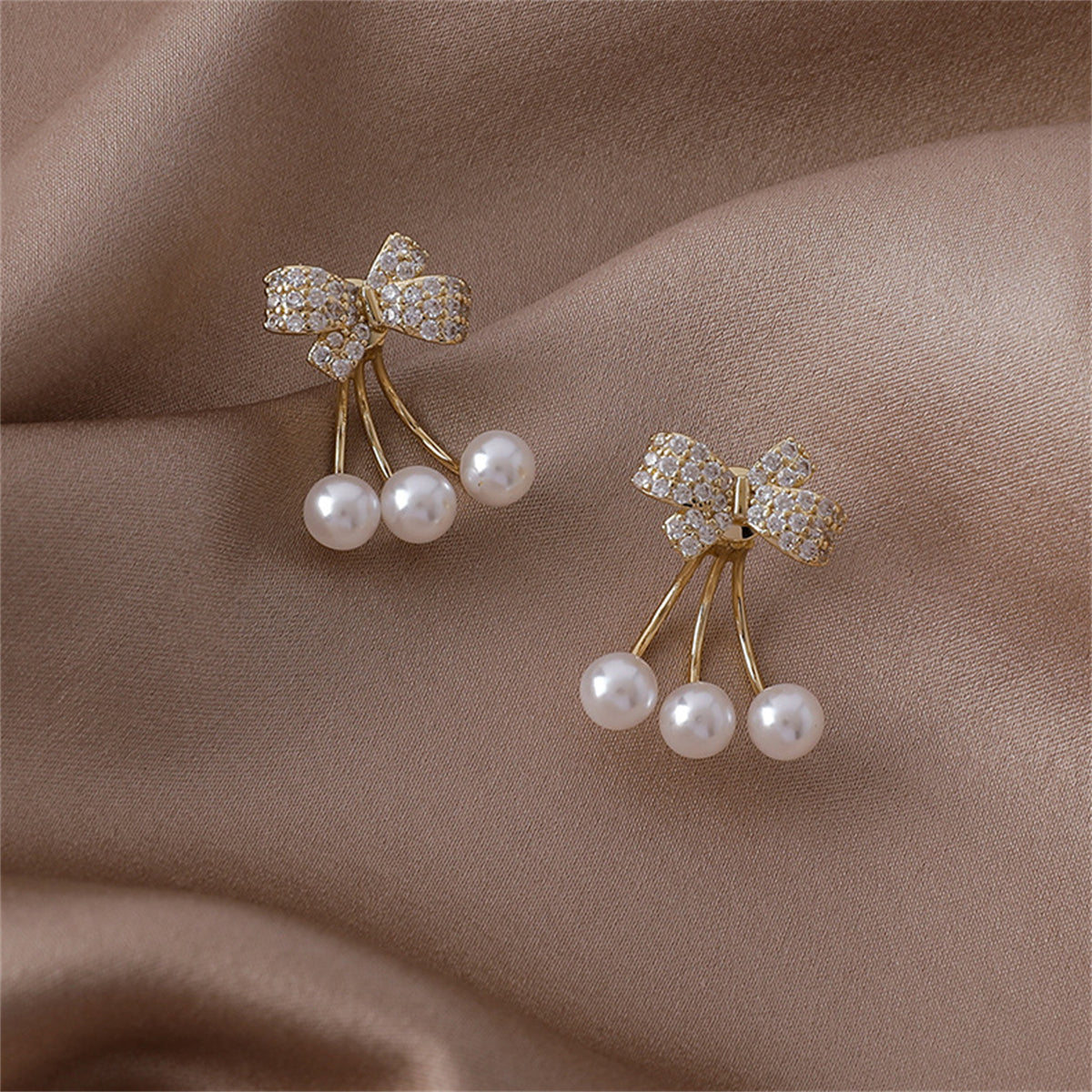 Cubic Zirconia & Pearl 18K Gold-Plated Bow Ear Jackets